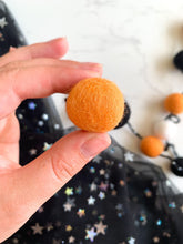 Load image into Gallery viewer, Felt Ball Garland - white, orange & black